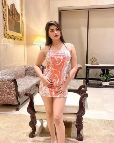 Escorts Service In Bari