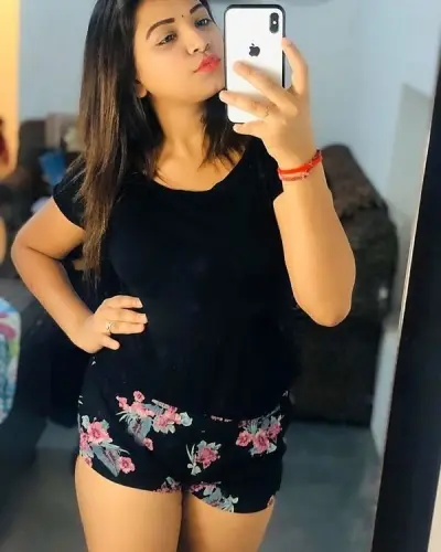 Bari Escorts